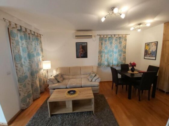Two bedroom apartment in Kotor with swimming pool - Photo3