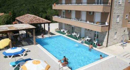 Apartments Grand Milocer