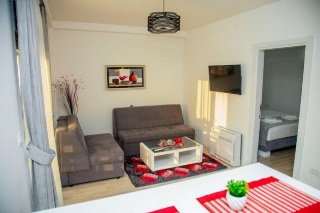 Mark's Palace - Photo2