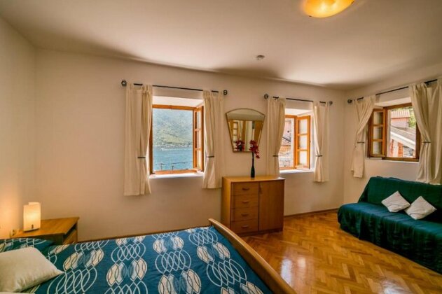Holiday Home Hollick - Photo5