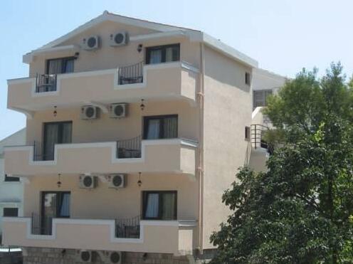Apartments Srzentic
