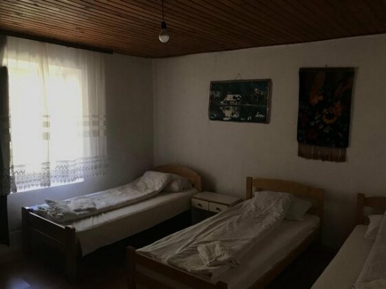 Guest House Ulaj - Photo5