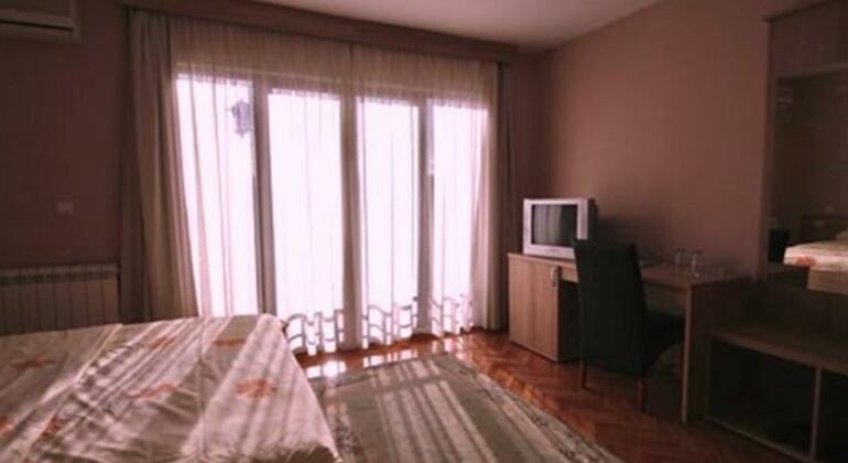 Ambiente Hotel Podgorica - Photo3