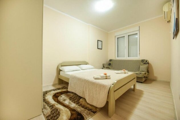 Apartment Center 2018 - Photo3