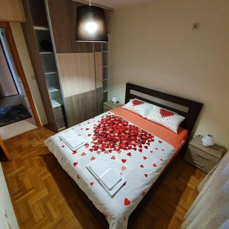 Aphrodite Apartment Podgorica - Photo4