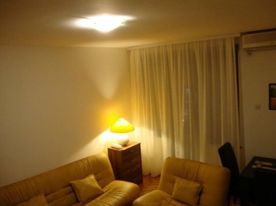 Centre Point Apartment - Photo5