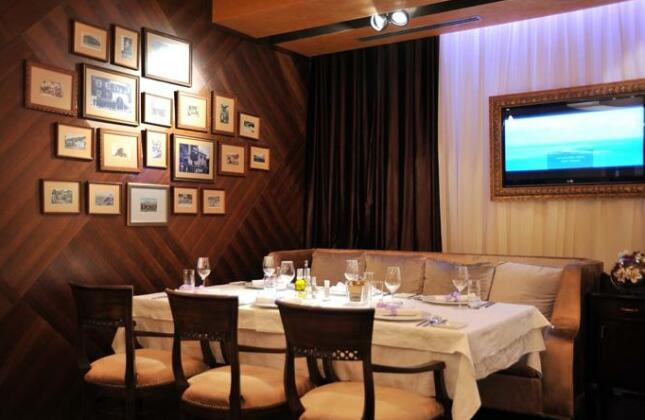 Hotel Knjaz - Photo2