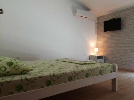 Rooms In - Photo3