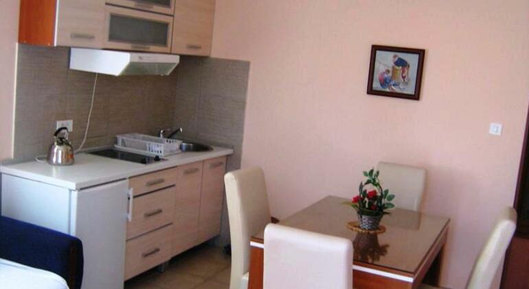 Apartments Soso Prcanj - Photo2