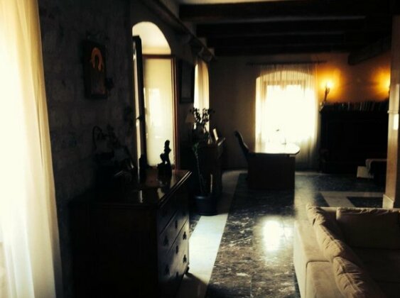 Guesthouse Palace Lukovic - Photo3