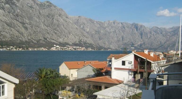 Hotel Galia Prcanj - Photo2