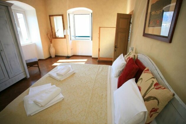 The Stone House 165 Prcanj - Photo2