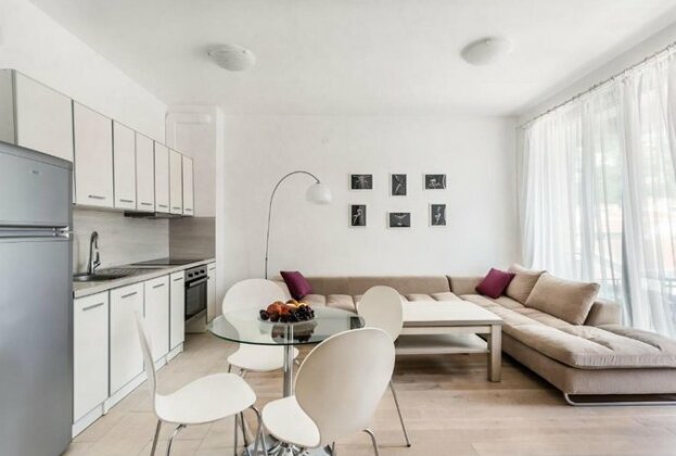 Apartments BEATRICE Rafailovici - Photo2