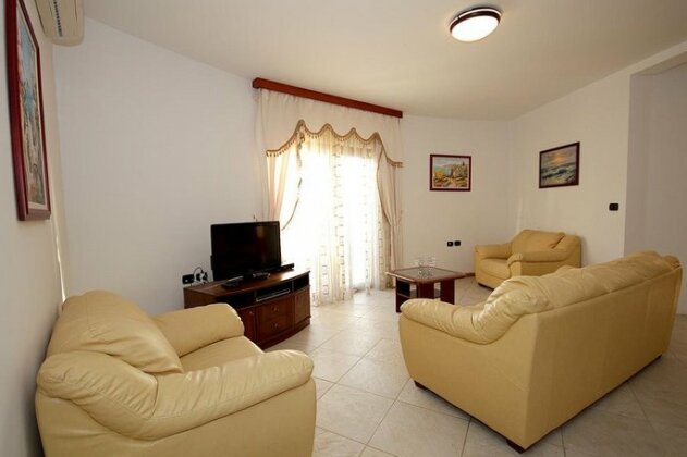Apartments Rafailovici - Photo5