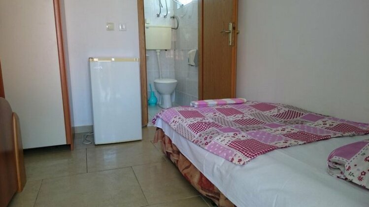 Guesthouse Morris Rafailovici - Photo4