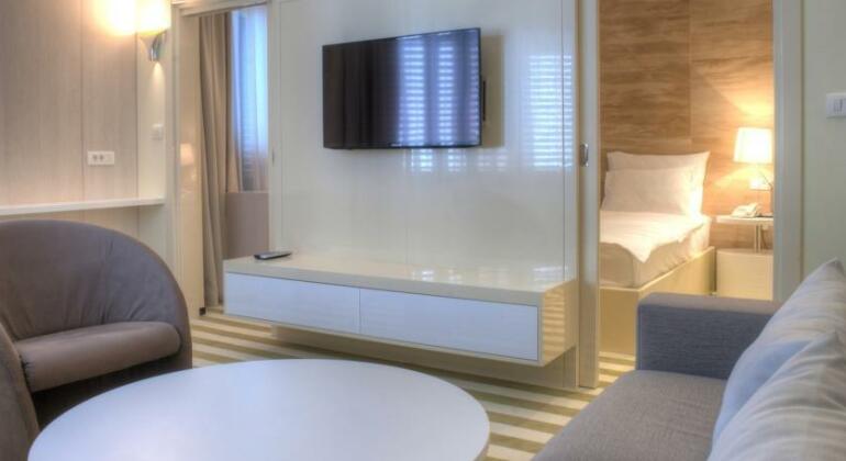 Hotel Aleksandar Rafailovici - Photo3
