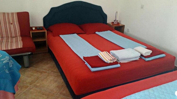 Sandra Apartments