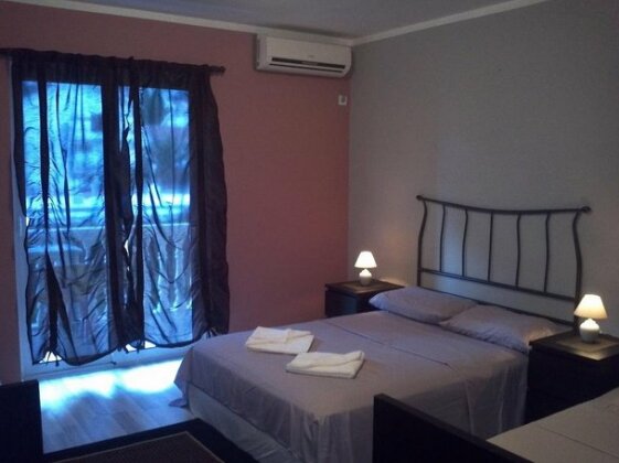 Apartments Gutic - Photo2
