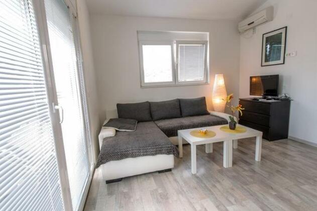 Apartments Lekovic - Photo2