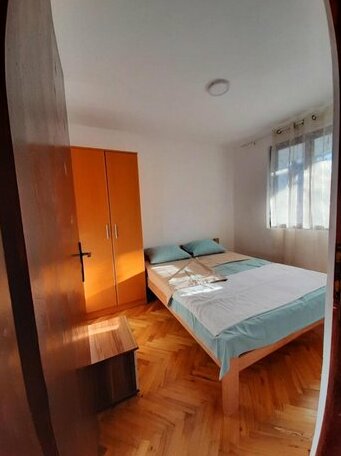Forest house Sutomore - Photo5