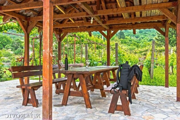 Guesthouse Bato - Photo2