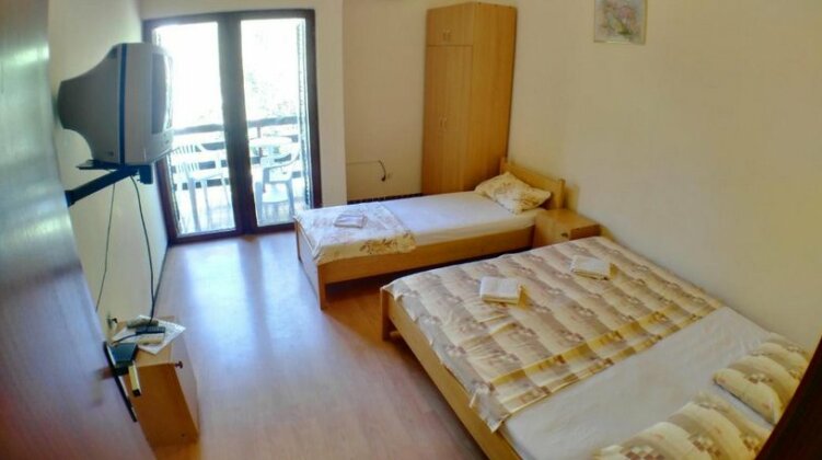 Guesthouse Obala - Photo4