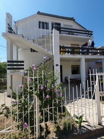 PEJA rooms and apartment - Photo2