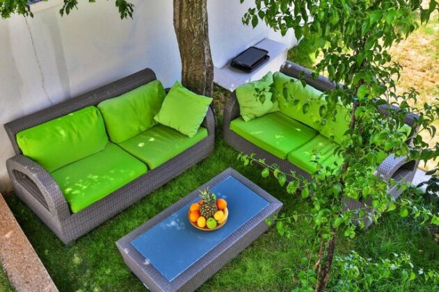 Villa Nikola Sutomore - Photo4