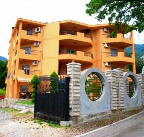 Apartments Radevic