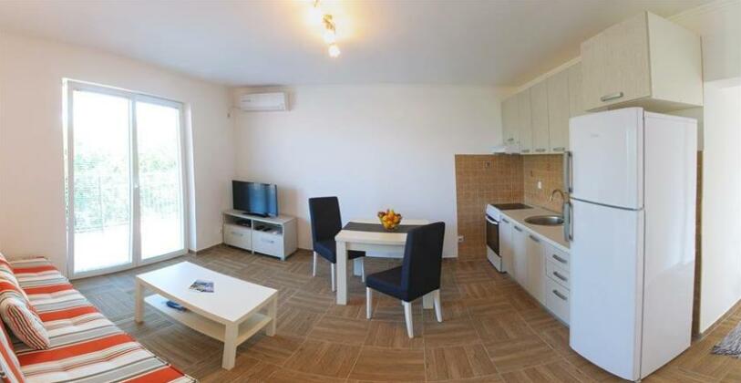 Apartmani Tivat Kaludjerovic - Photo2