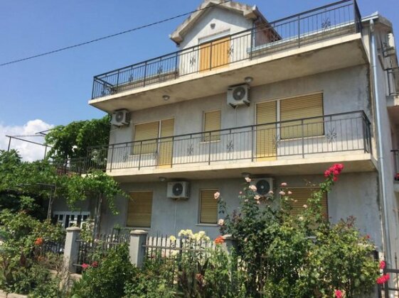 Apartment Red Rose Tivat - Photo3