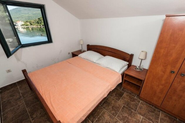 Apartments Kovinic - Photo4