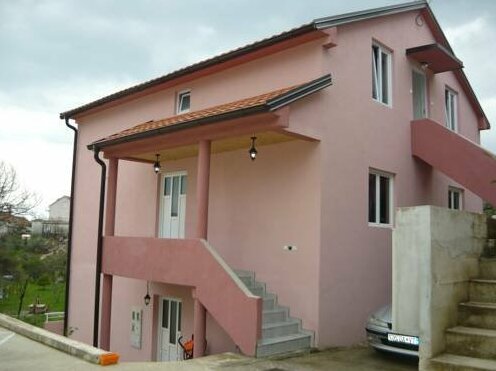 Apartments Kuc Tivat