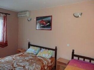 D&D Apartments Tivat 2 - Photo4