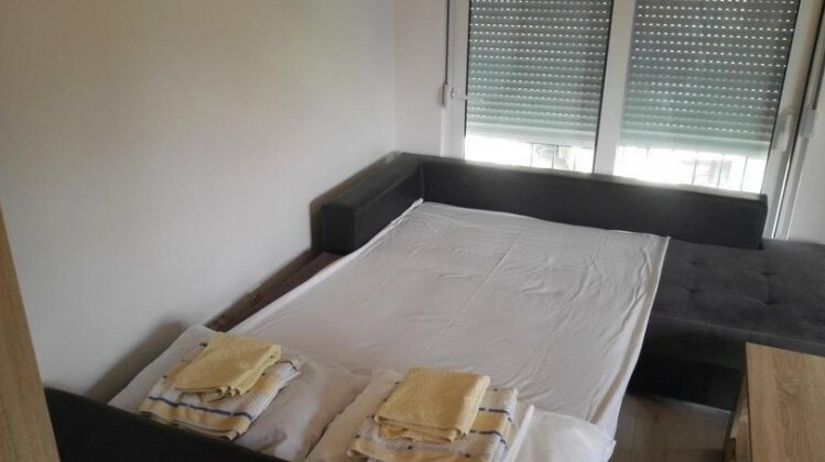 Donja Lastva Top Floor Studio - Photo4