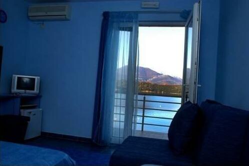 Guesthouse Castella - Photo4