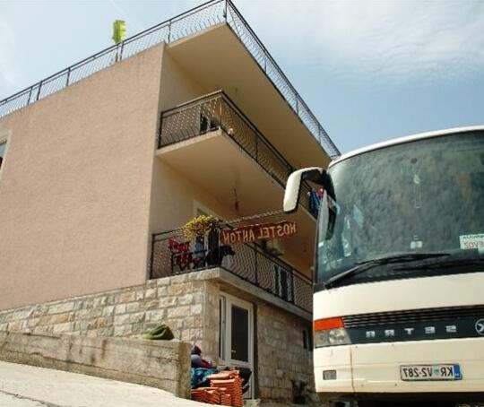 Hostel Anton