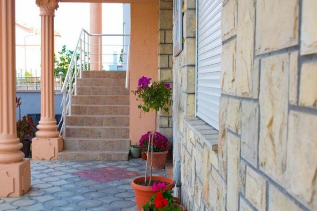Apartments Luka Ulcinj - Photo2