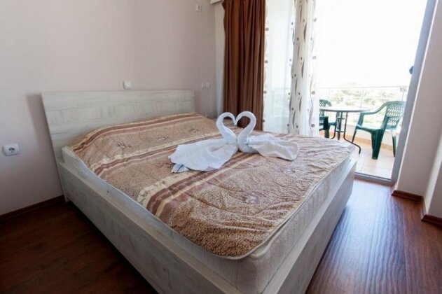 Art I Apartments - Photo3
