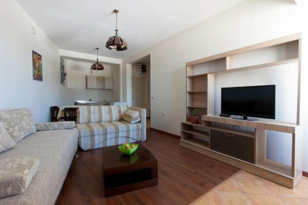 Art I Apartments - Photo4