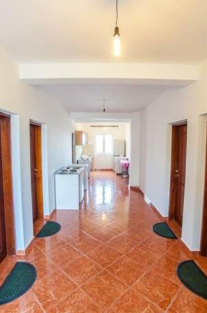 Egzona Home - Photo3
