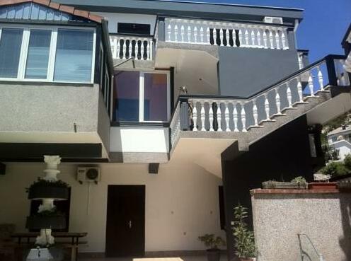 Marleku Apartments - Photo3