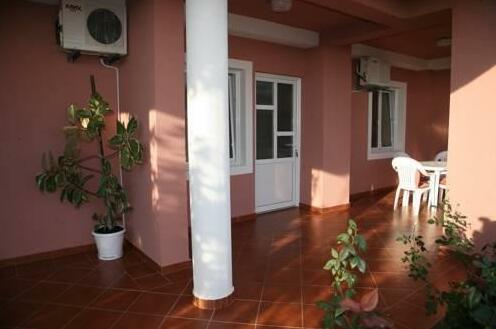 Omega Apartments - Photo4