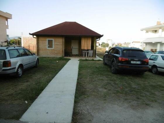  Photo 2