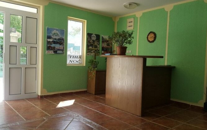 Guest House Tiha noc - Photo2