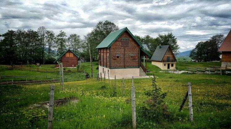 Hisa Zabljak - Photo4