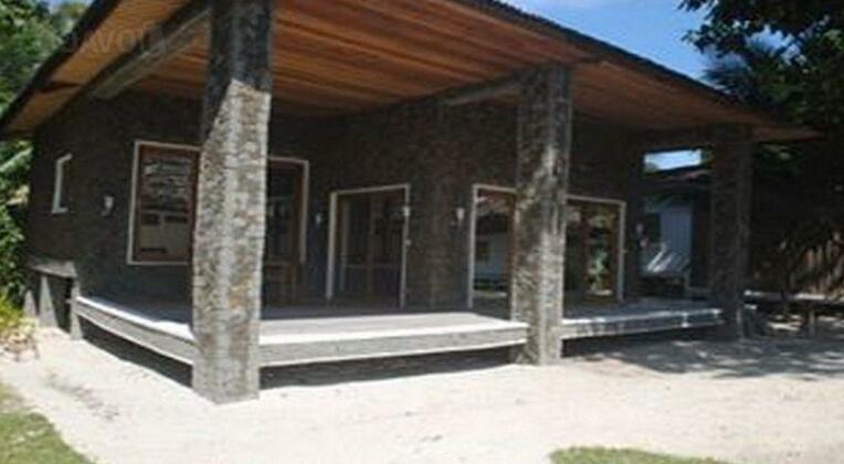 Adonys Eden Lodge