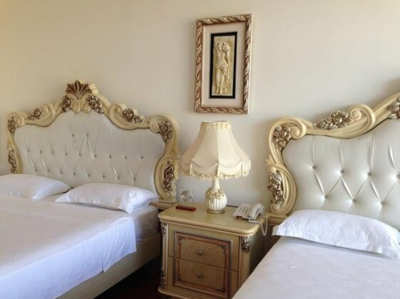 Victoria Beach Hotel - Photo4