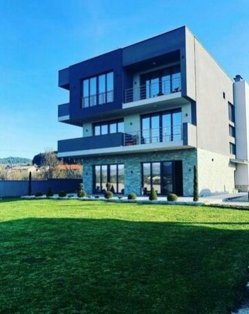 Papa apartments