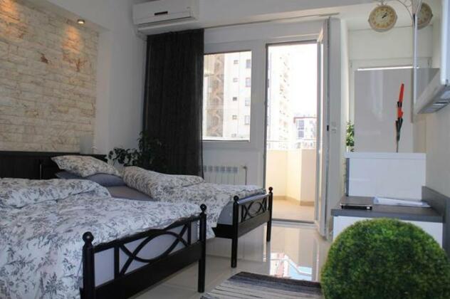 Aries Apartments - Photo4